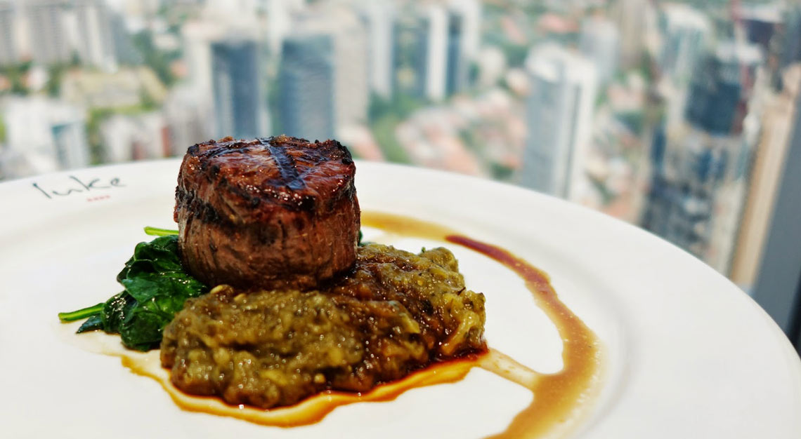 Restaurants in Singapore with a view - Salt Grill & Sky Bar