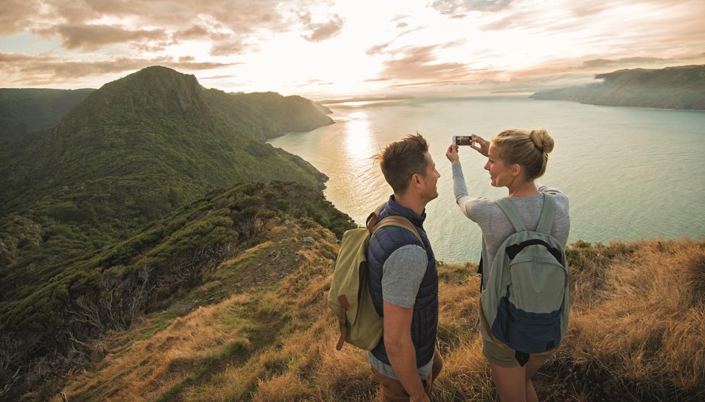 Hiking in the Waitakere Ranges, Auckland