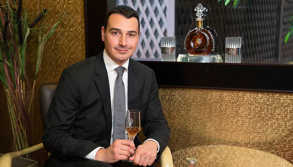 Louis XIII Cognac and Baccarat Go Big with the World's Only Crystal  Salmanazar – Robb Report