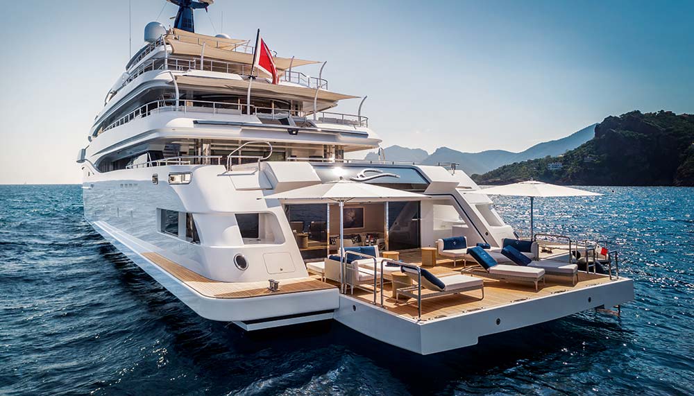 Cloud 9 yacht by CRN