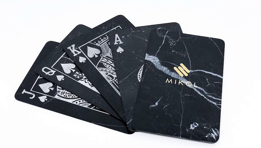 Marble poker cards, Mikol