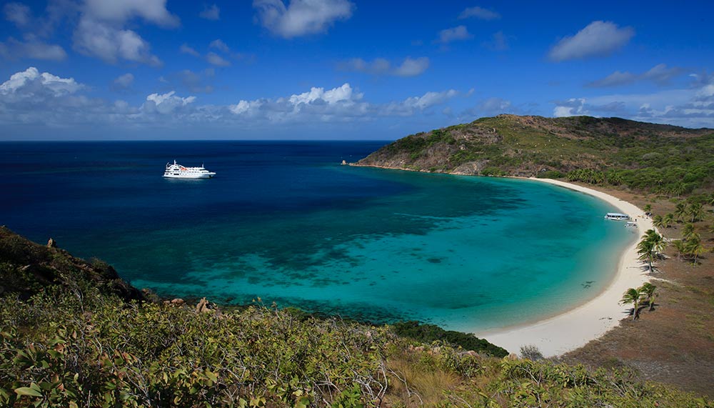 Coral Discoverer, Coral Expeditions