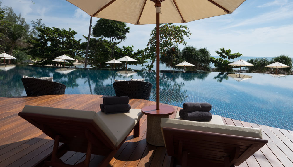 Luxury resorts and villas near Singapore - The Ritz-Carlton, Koh Samui