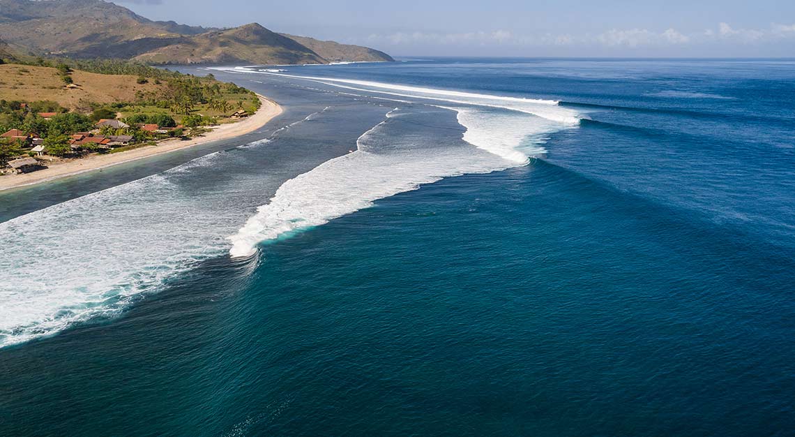 Desert Point, Lombok, Indonesia