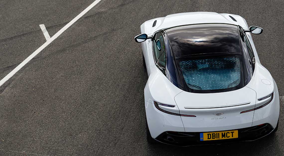 Aston Martin DB11