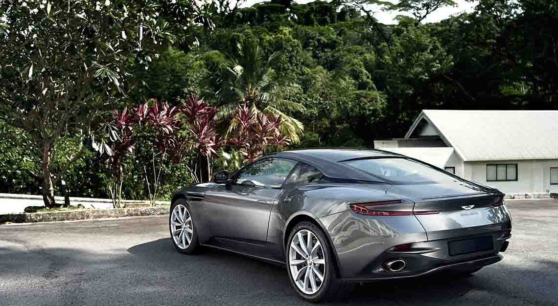 Aston Martin DB11