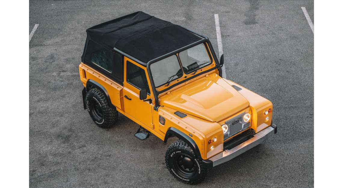 Land Rover Defender 90