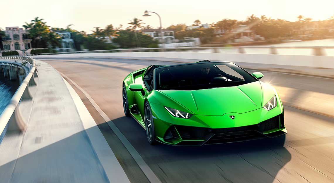 Huracan Evo Spyder The opentop sports car has a top speed