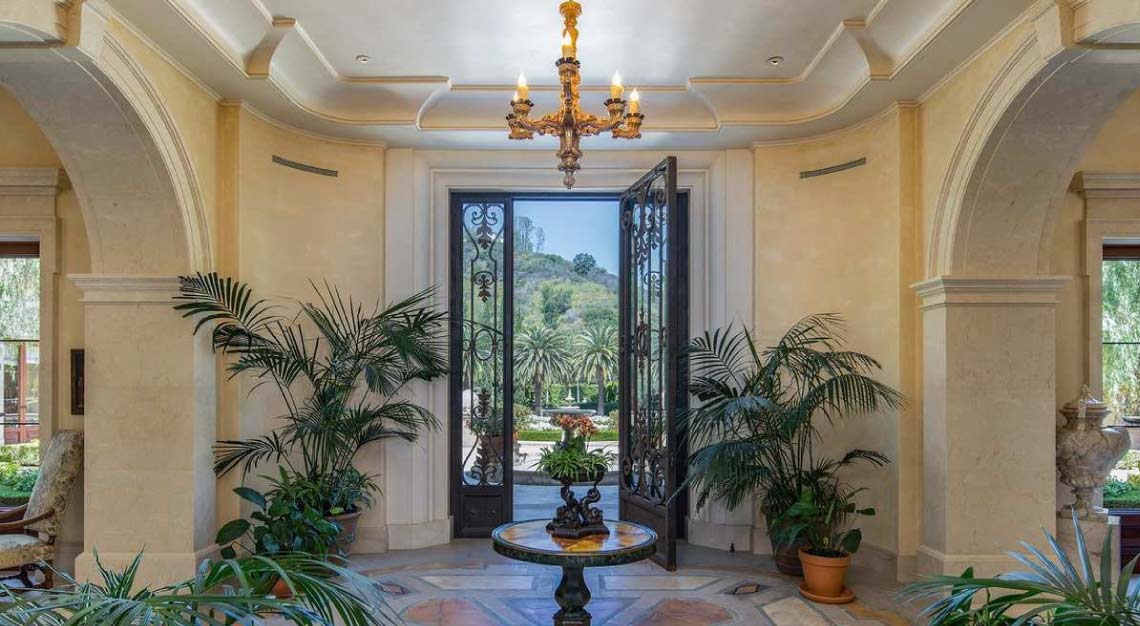 Villa Firenze, California
