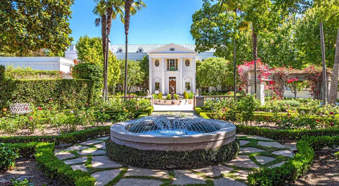 Casa Encantada, California