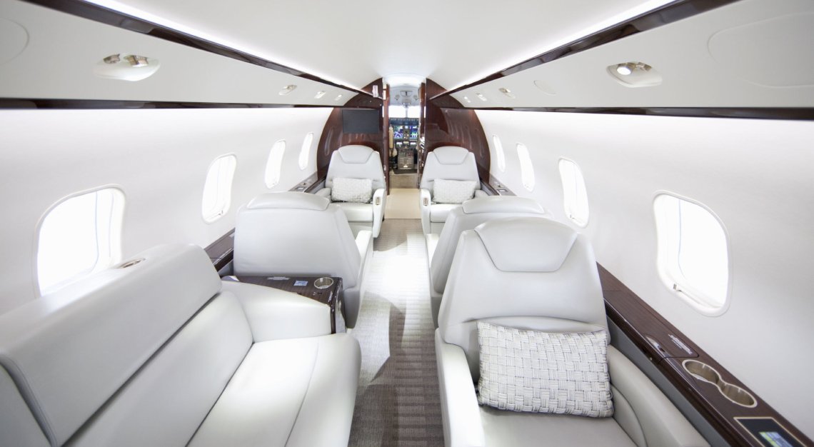 paramount business jets