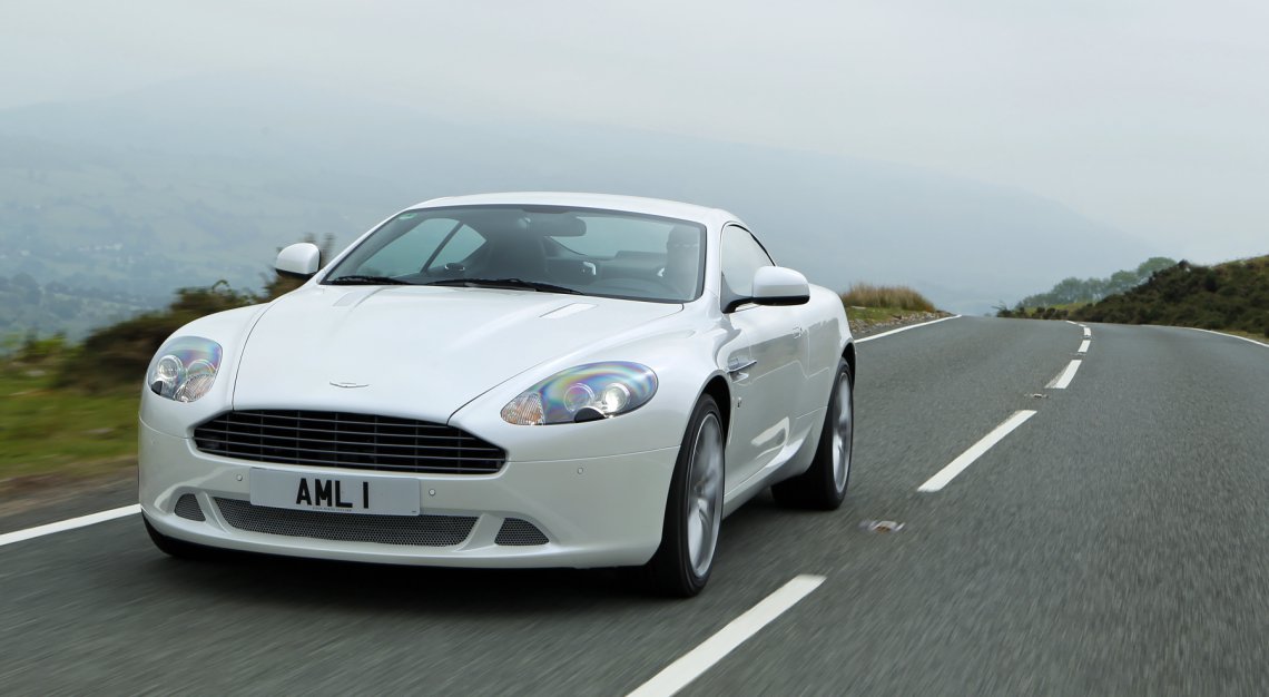 Aston Martin DB9