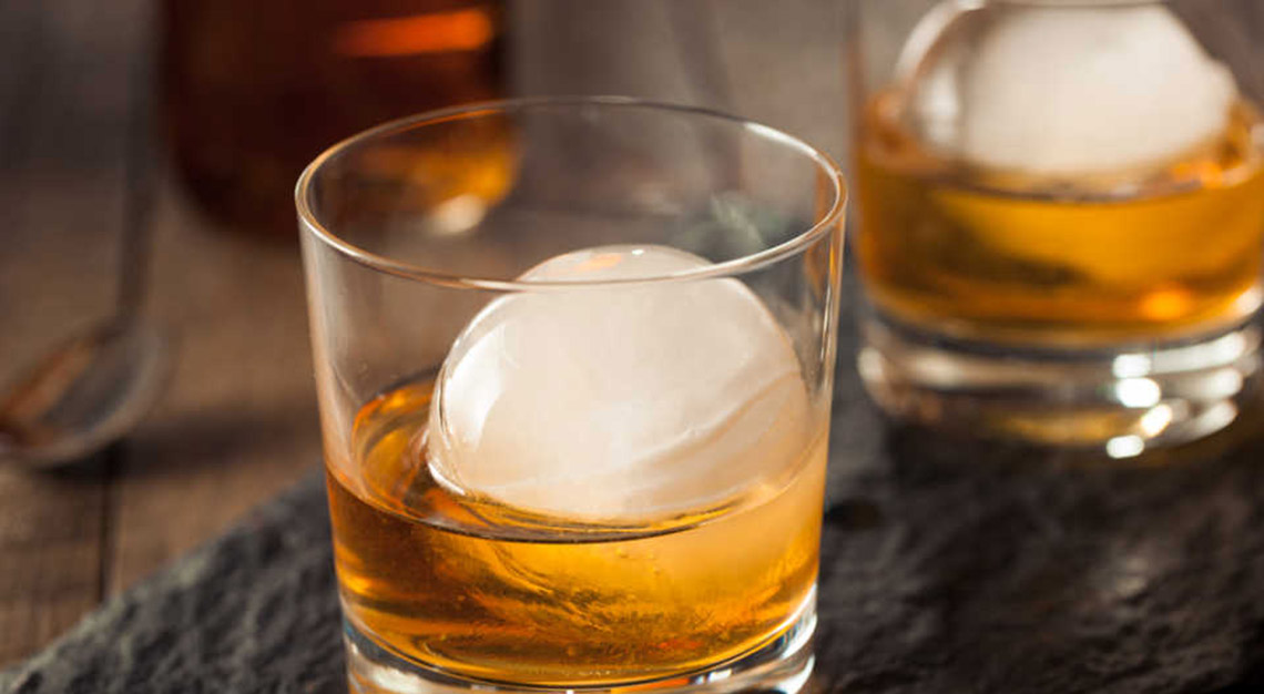 Gläce Luxury Ice Co sells perfectly square ice cubes for $325