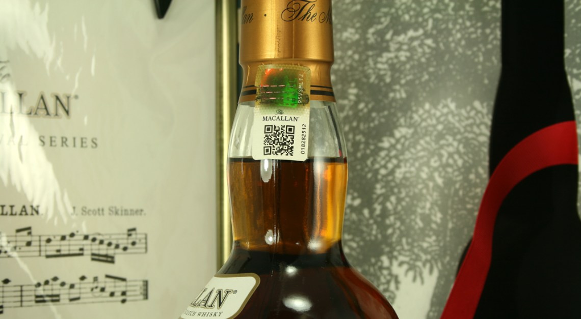 Macallan Archival Series folio 4