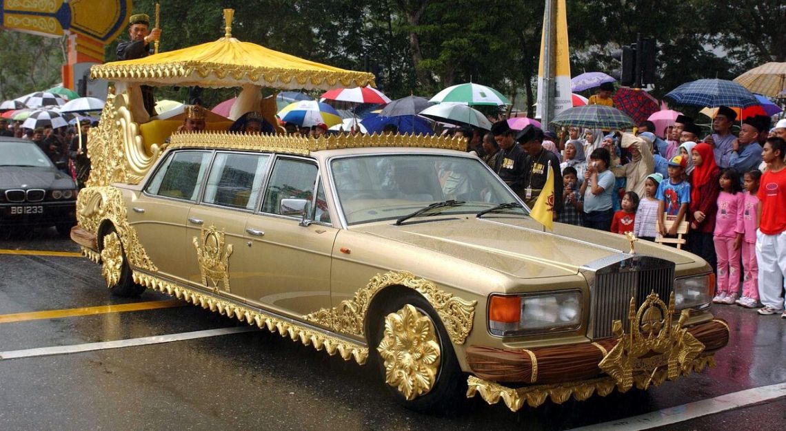 Hassanal Bolkiah's gold plated Rolls Royce