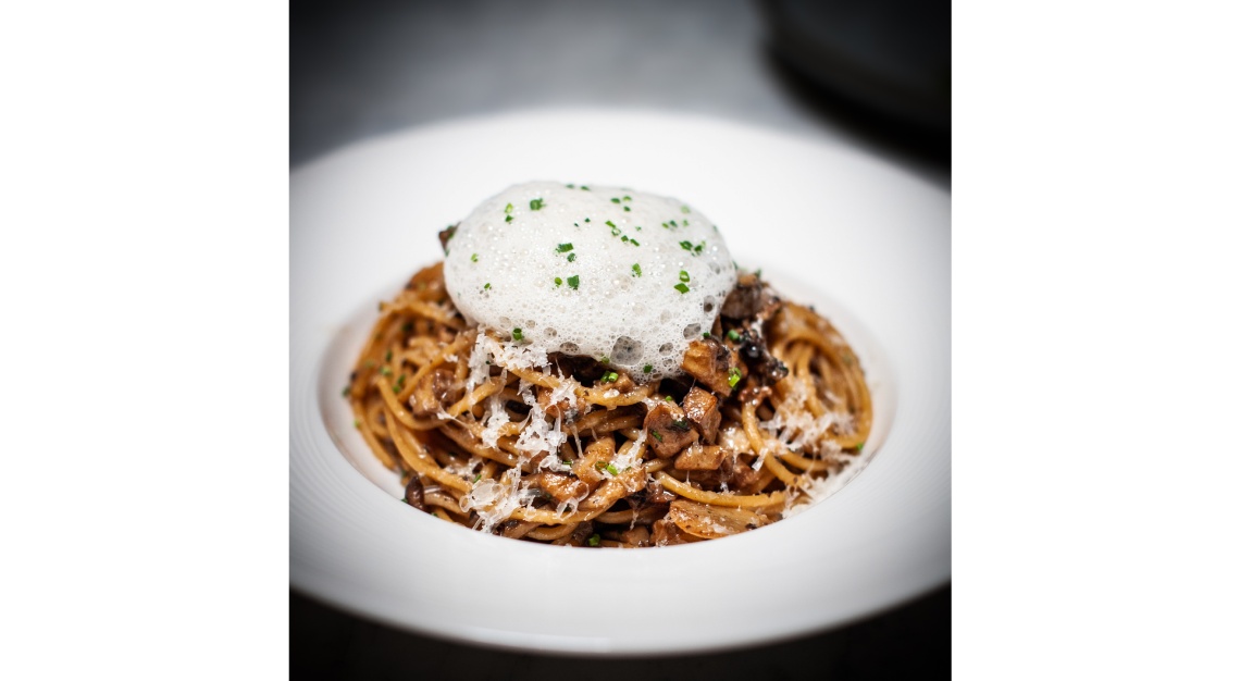 foc hk street forest mushroom spaghetti