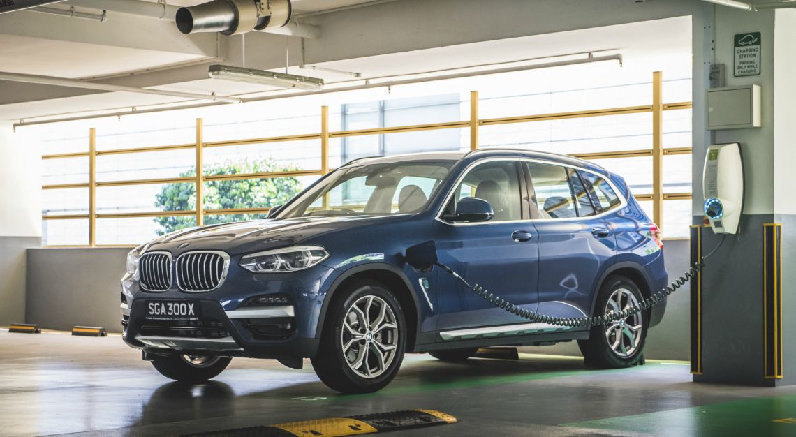 BMW X3 xDrive 30e, Car review