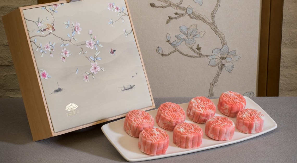 mandarin oriental cherry garden mooncakes