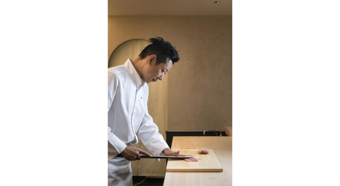 sushi kou head chef yoshio sakuta