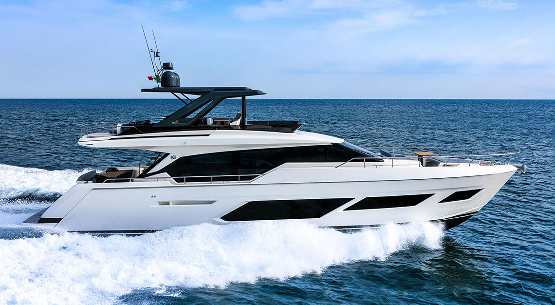 Ferretti Yachts 720