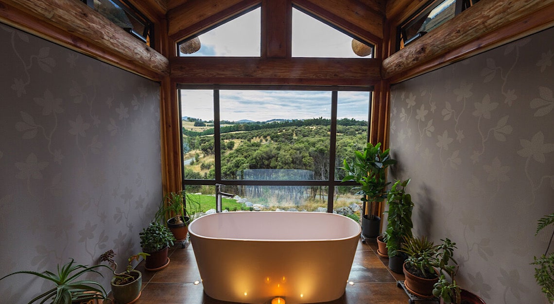 Fiordland Lodge Bathroom