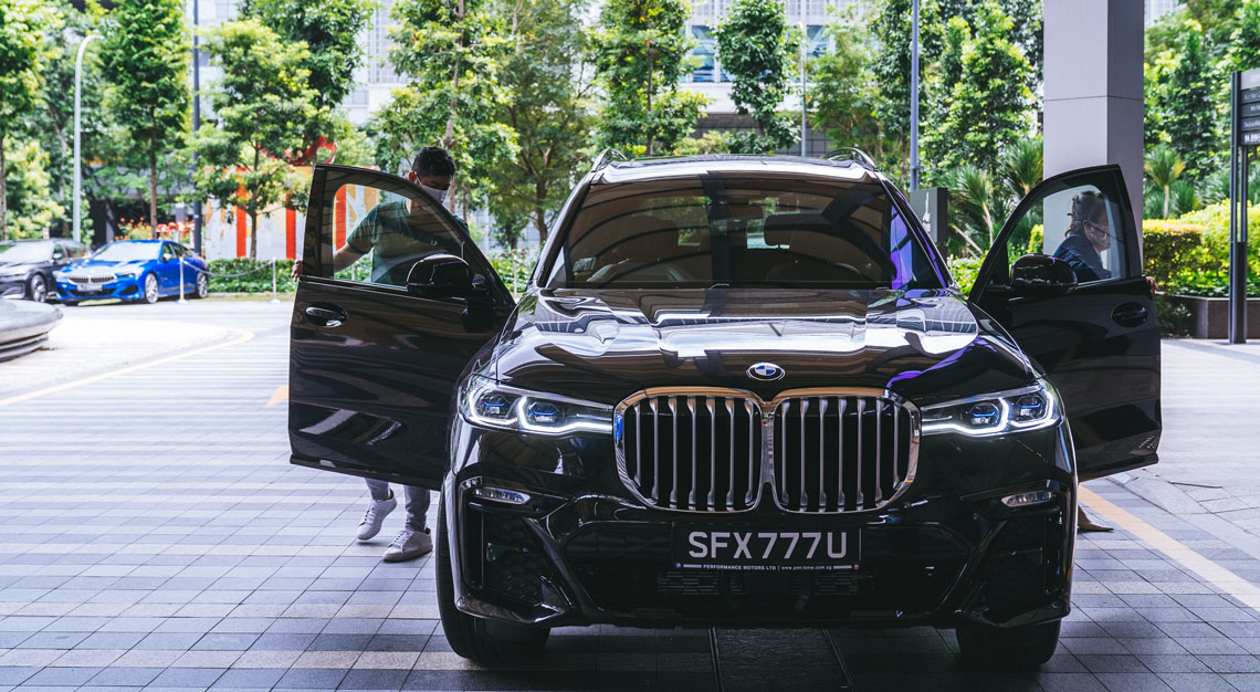 BMW X7