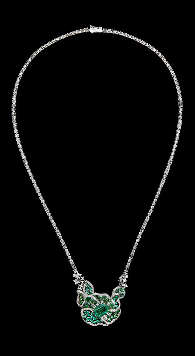 Fashion-houses-high-jewellery-dior-necklace