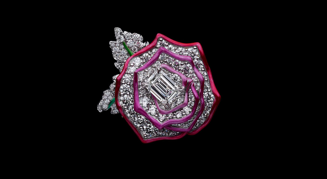 Fashion-houses-high-jewellery-dior-ring-enamel